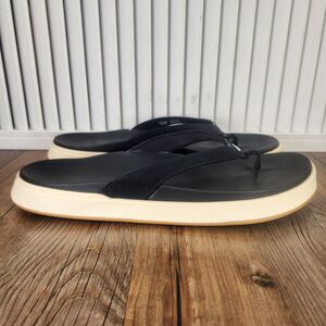 Olukai Nua Pio Womens Sz 10 Black Thong Flip Flops Sandals Casual Platform Beach